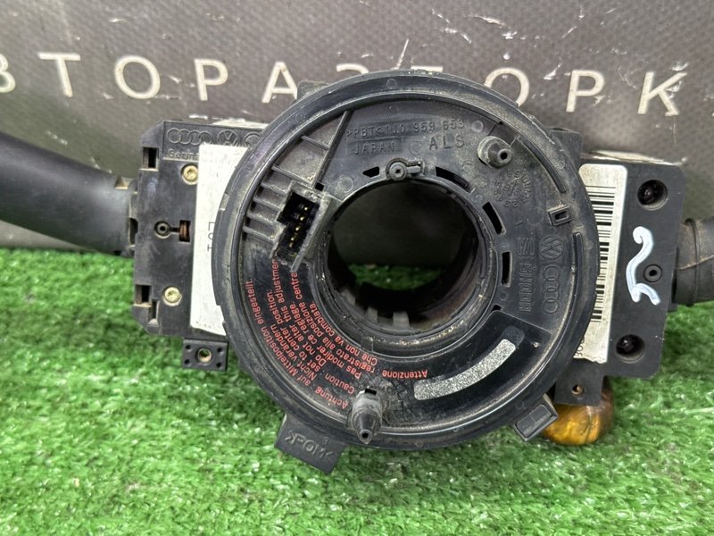 Блок подрулевых переключателей Skoda Octavia A4