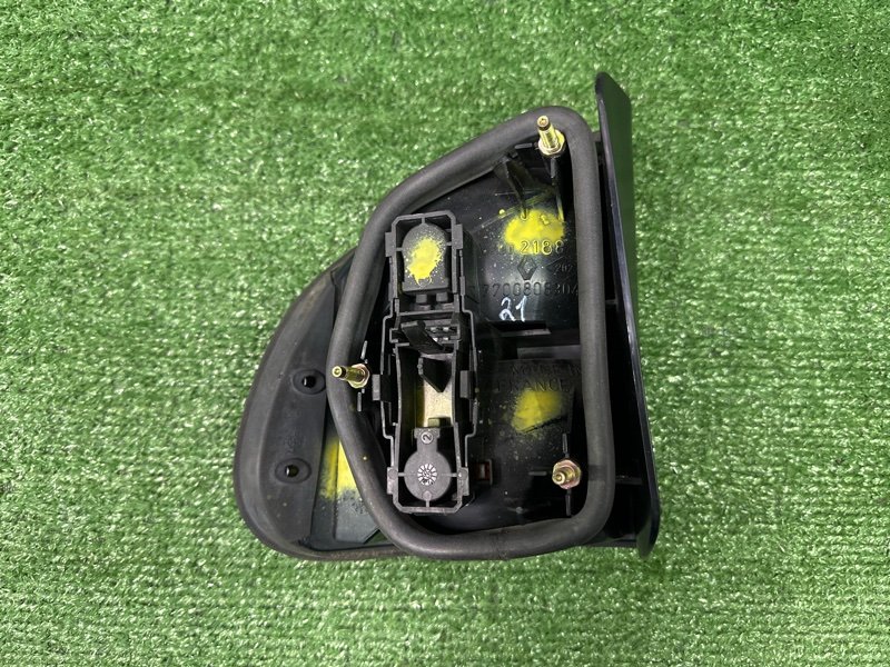 Фонарь в крыло Renault Safrane