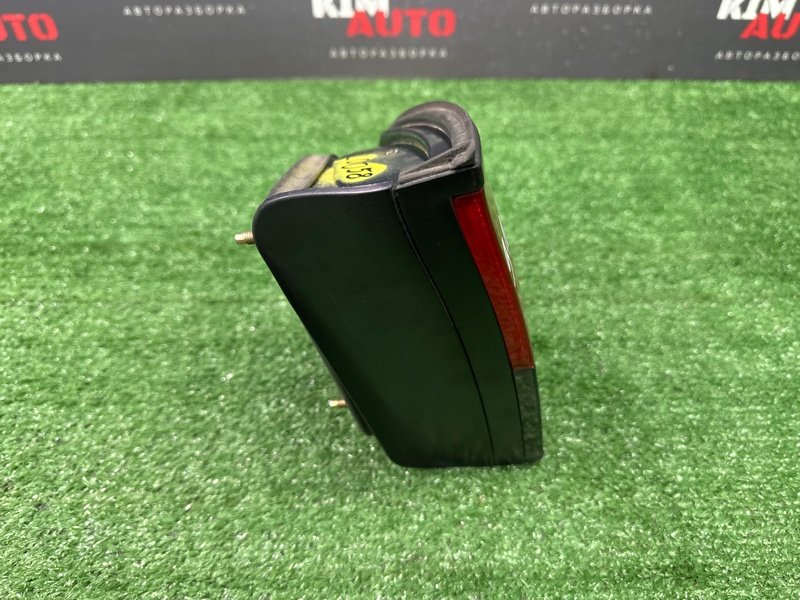 Фонарь в крыло Renault Safrane