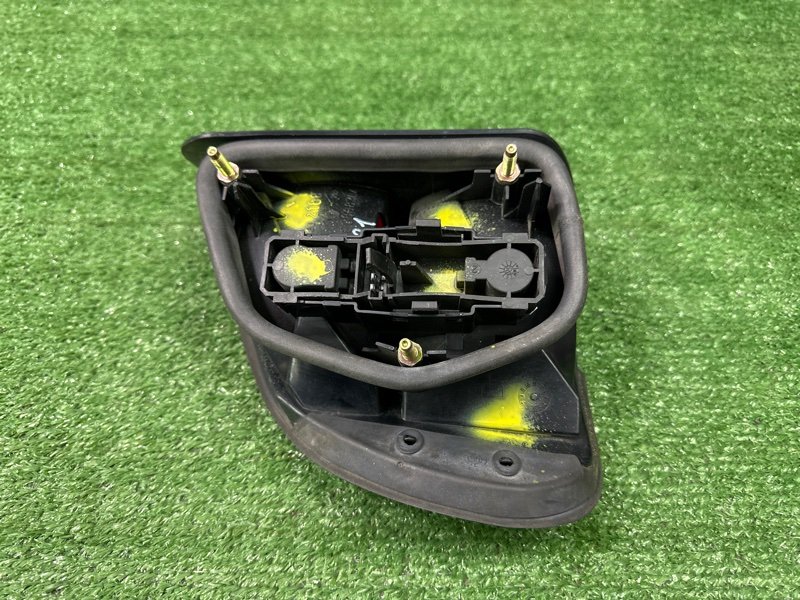 Фонарь в крыло Renault Safrane