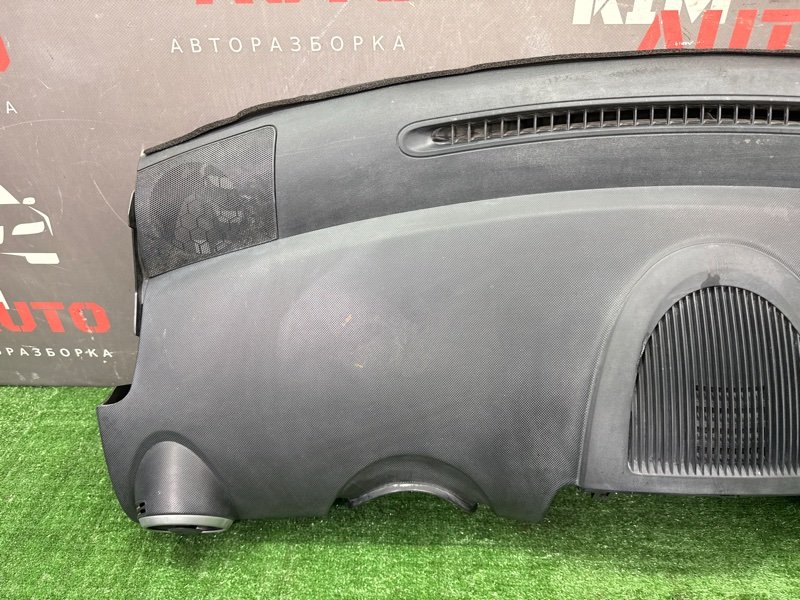 Торпедо Peugeot 107