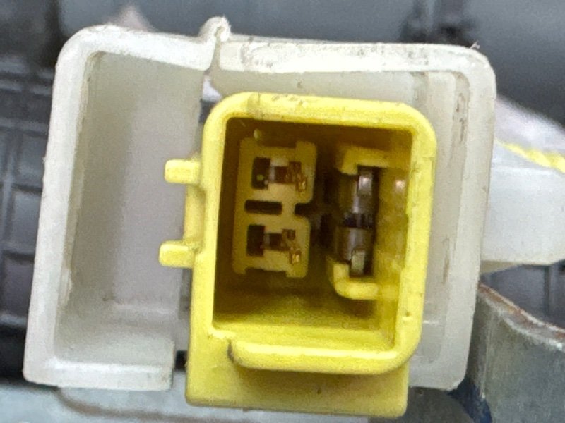 Торпедо Peugeot 107