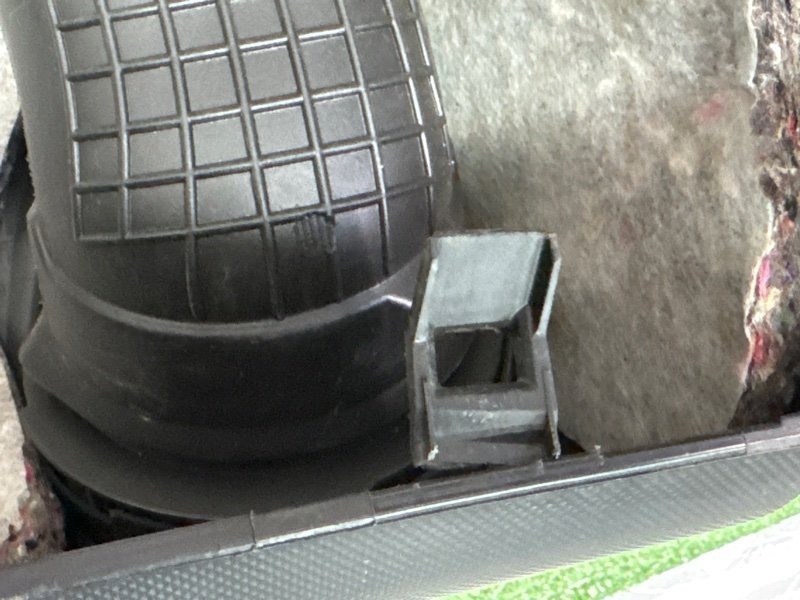 Торпедо Peugeot 107