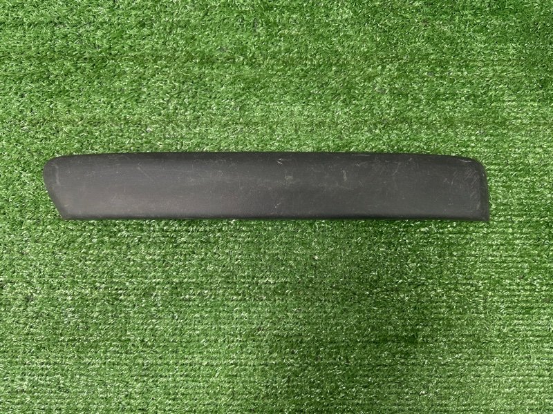 Накладка переднего бампера Ford Focus 2