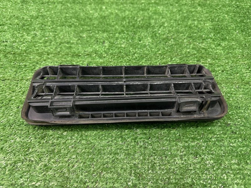 Решетка вентиляционная Opel Astra J