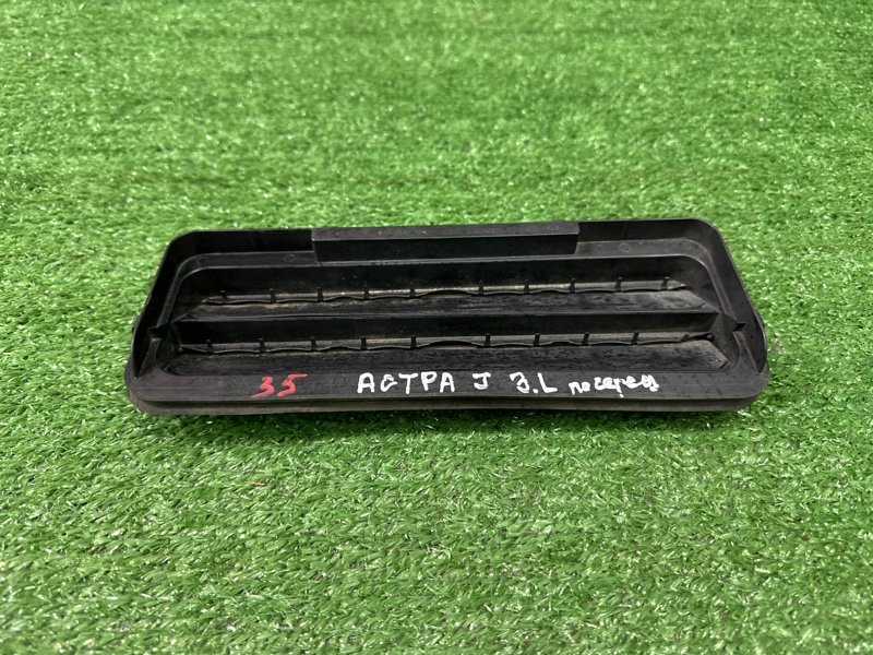 Решетка вентиляционная Opel Astra J