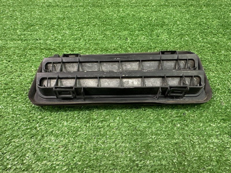 Решетка вентиляционная Opel Astra J