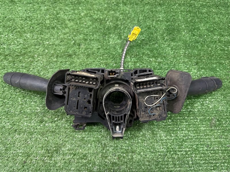 Блок подрулевых переключателей Renault Logan