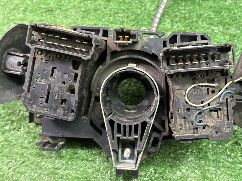 Блок подрулевых переключателей Renault Logan