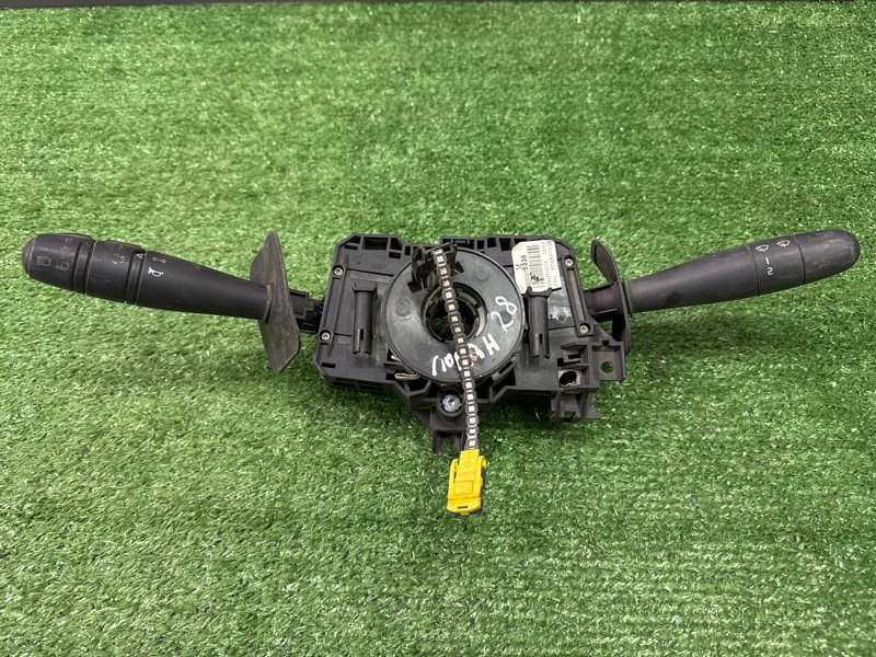 Блок подрулевых переключателей Renault Logan