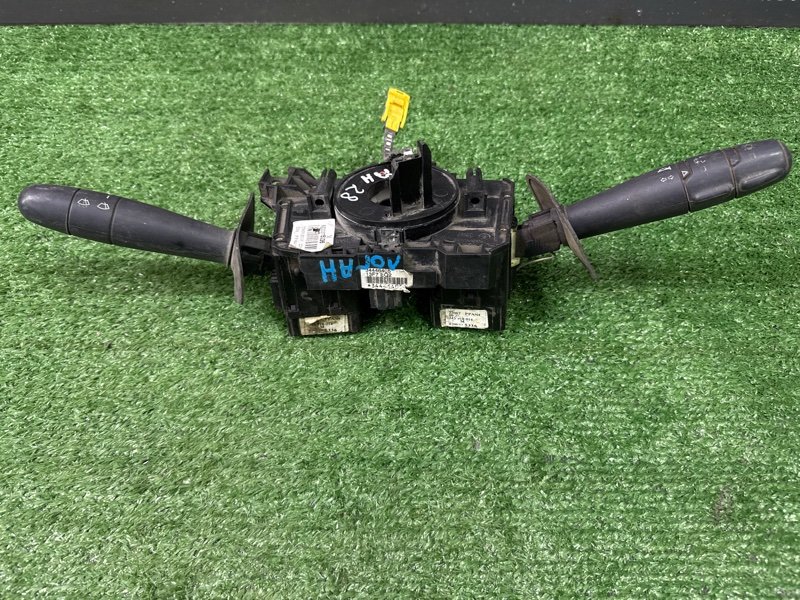 Блок подрулевых переключателей Renault Logan