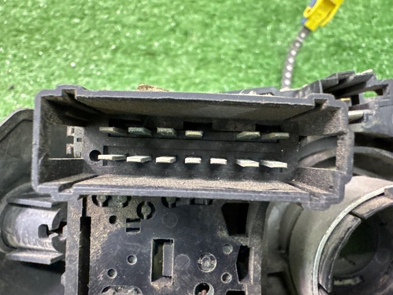 Блок подрулевых переключателей Renault Logan