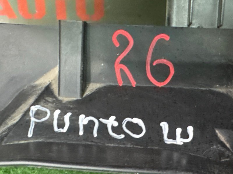 Торпедо Fiat Punto