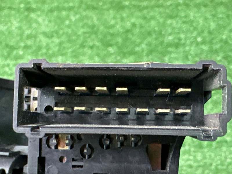 Подрулевой переключатель дворников Lada Largus