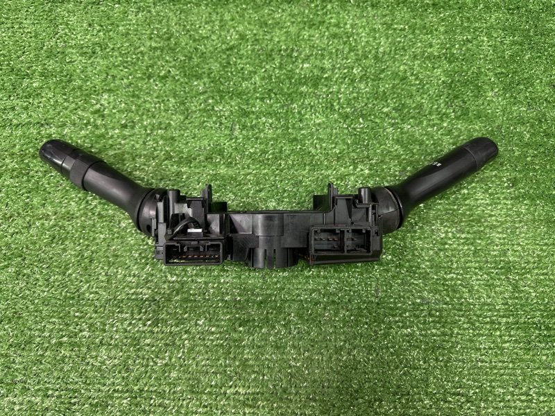 Подрулевой переключатель (гитара) Peugeot 107