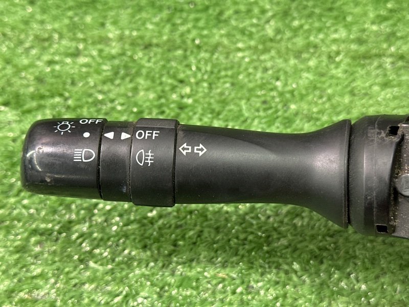 Подрулевой переключатель (гитара) Peugeot 107