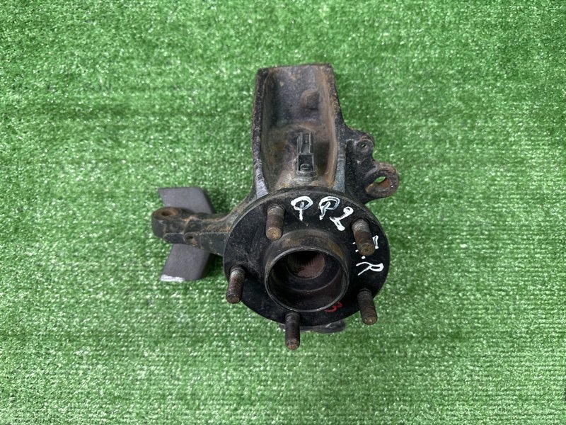 Кулак поворотный Ford Focus 2