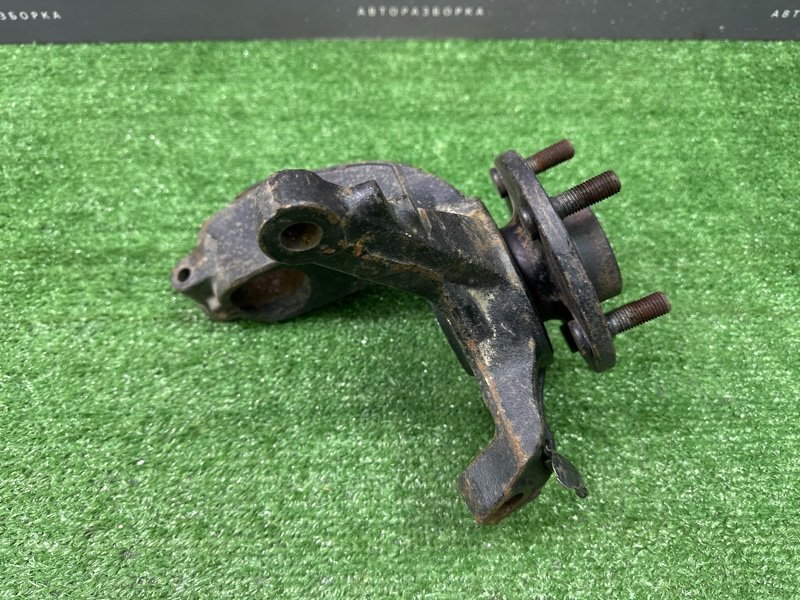 Кулак поворотный Ford Focus 2