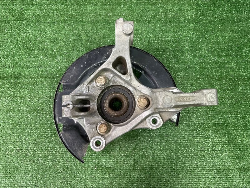 Кулак поворотный Chevrolet Cruze