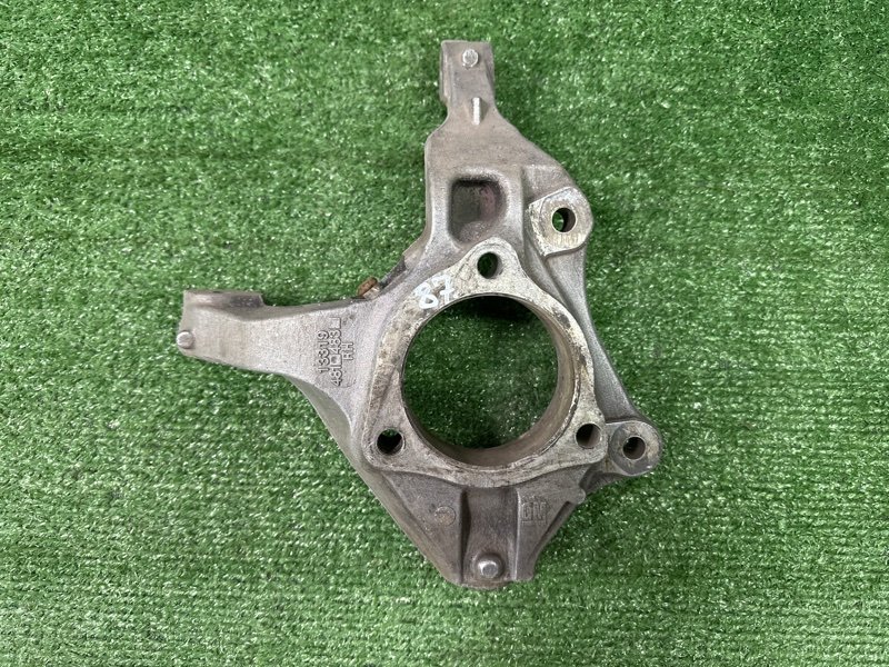 Кулак поворотный Chevrolet Cruze