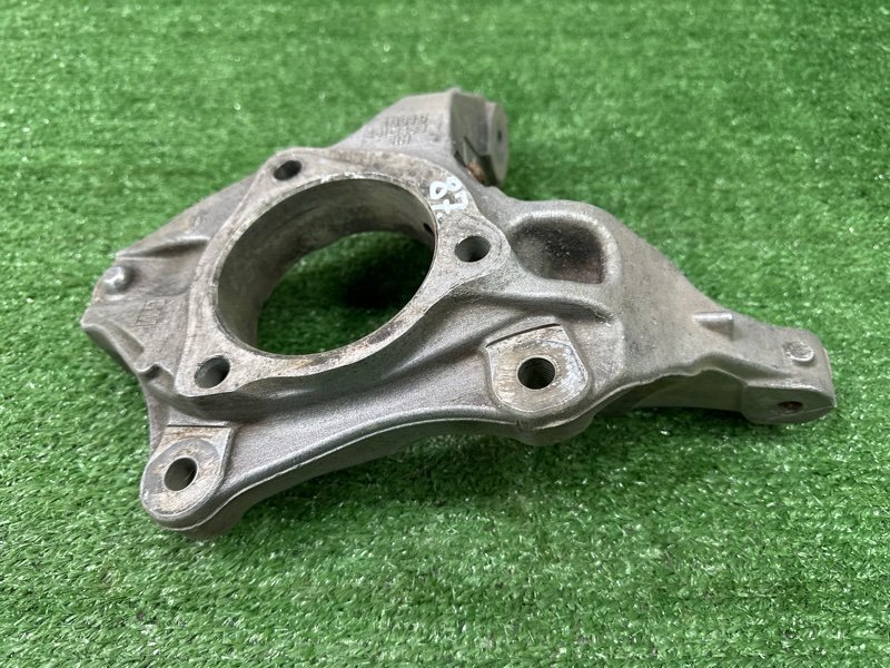 Кулак поворотный Chevrolet Cruze