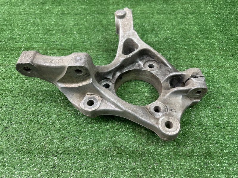 Кулак поворотный Chevrolet Cruze