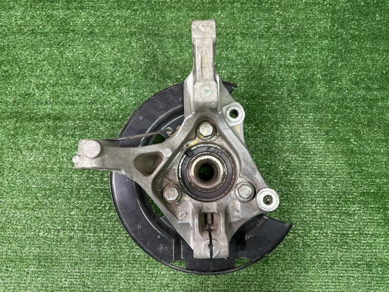 Кулак поворотный Chevrolet Cruze