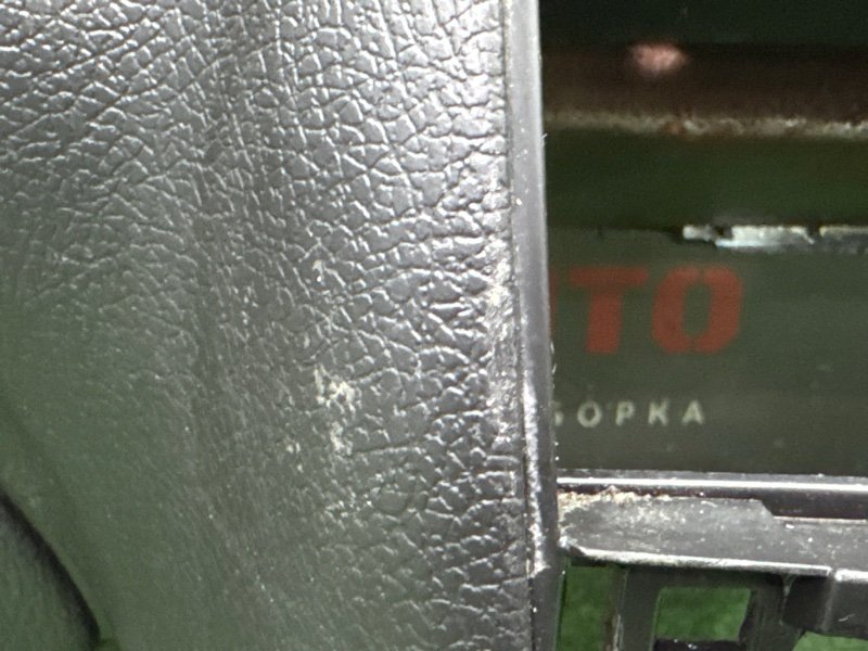 Торпедо Peugeot 206