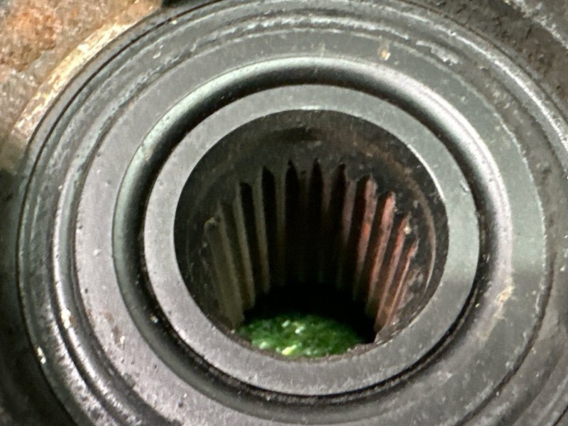 Кулак поворотный Lada Largus