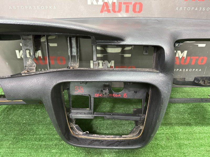 Торпедо Opel Omega B