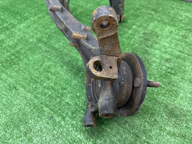 Кулак поворотный Hyundai Sonata 4 EF