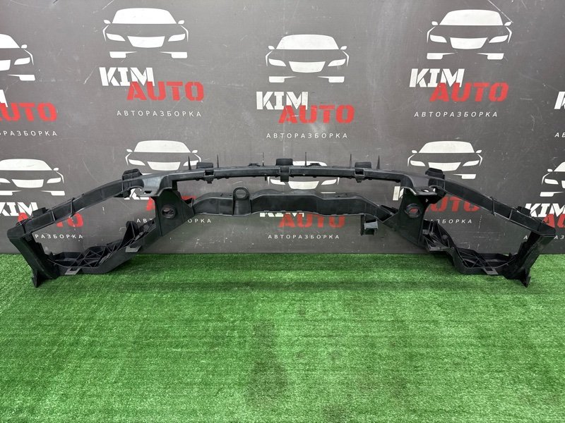 Панель передняя(телевизор) Ford Focus 2