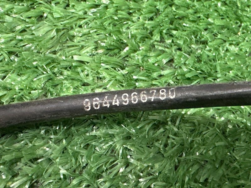 Кулак поворотный Peugeot 307