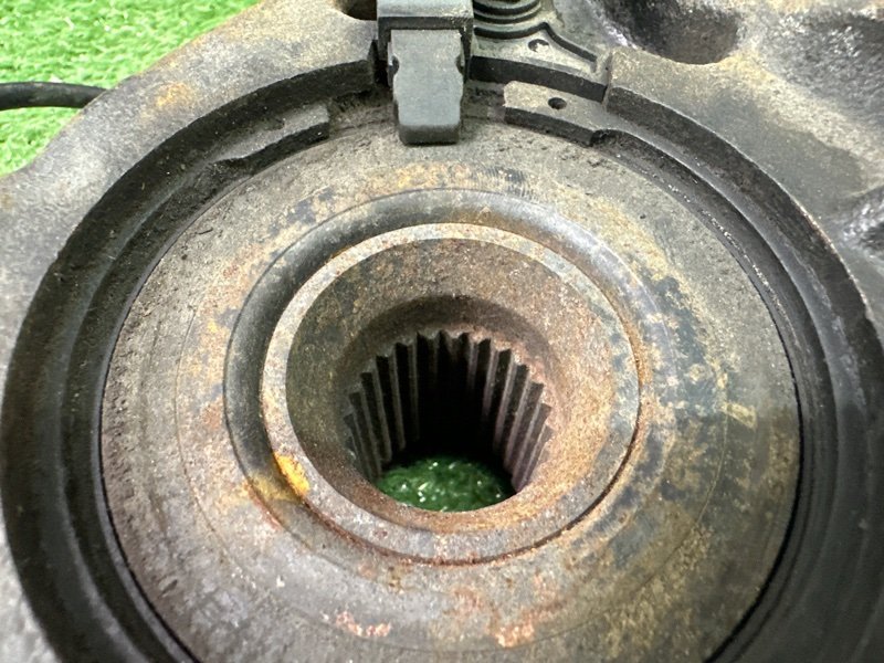 Кулак поворотный Peugeot 307