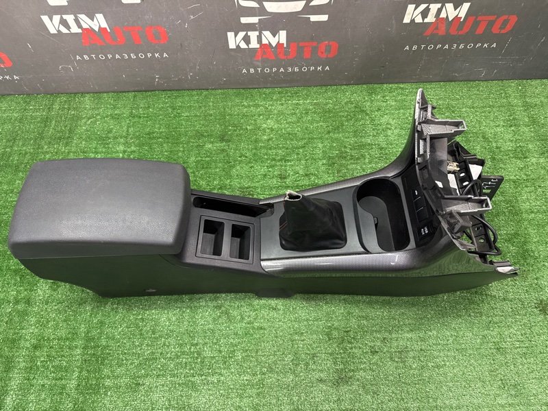 Консоль центральная Подлокотник LIFAN X60