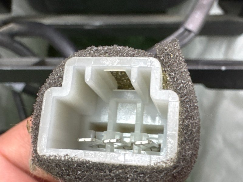 Консоль центральная Подлокотник LIFAN X60