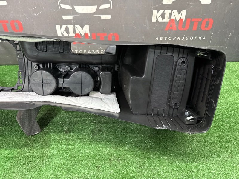 Консоль центральная Подлокотник Hyundai i30 GD