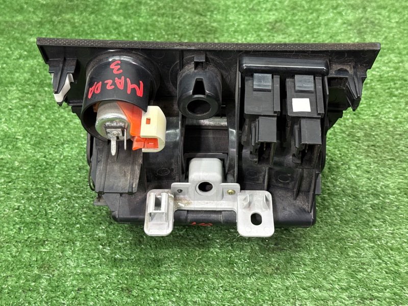 Ящик передней консоли (пепельница) mazda mazda 3