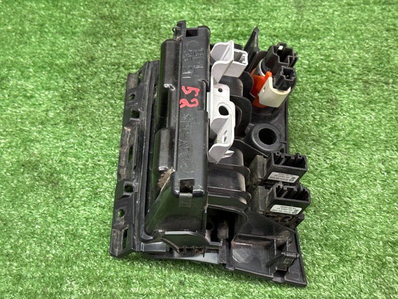 Ящик передней консоли (пепельница) mazda mazda 3