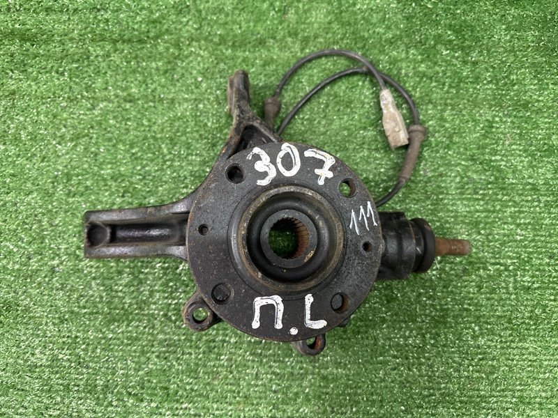 Кулак поворотный Peugeot 307