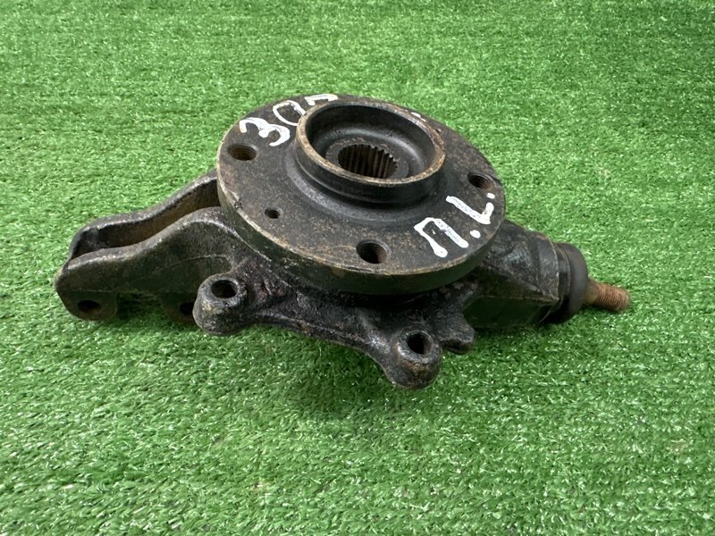 Кулак поворотный Peugeot 307