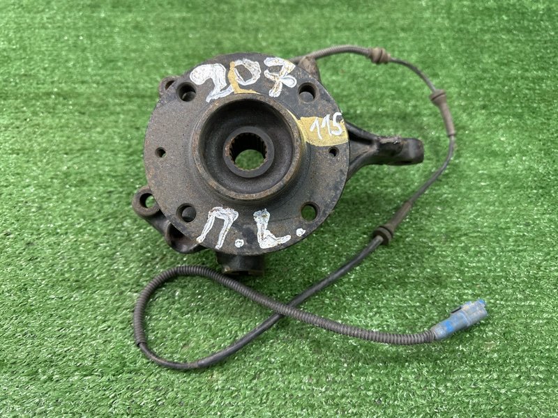 Кулак поворотный Peugeot 207