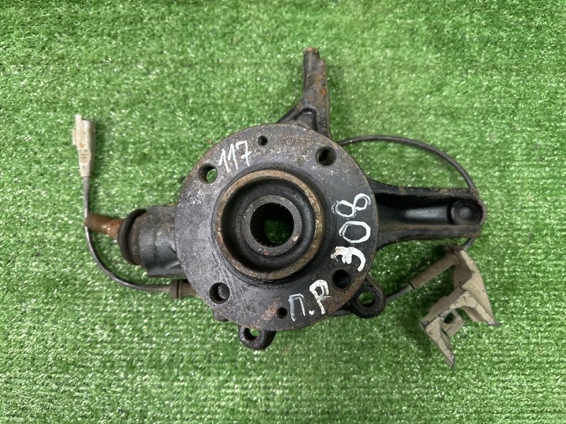 Кулак поворотный Peugeot 307