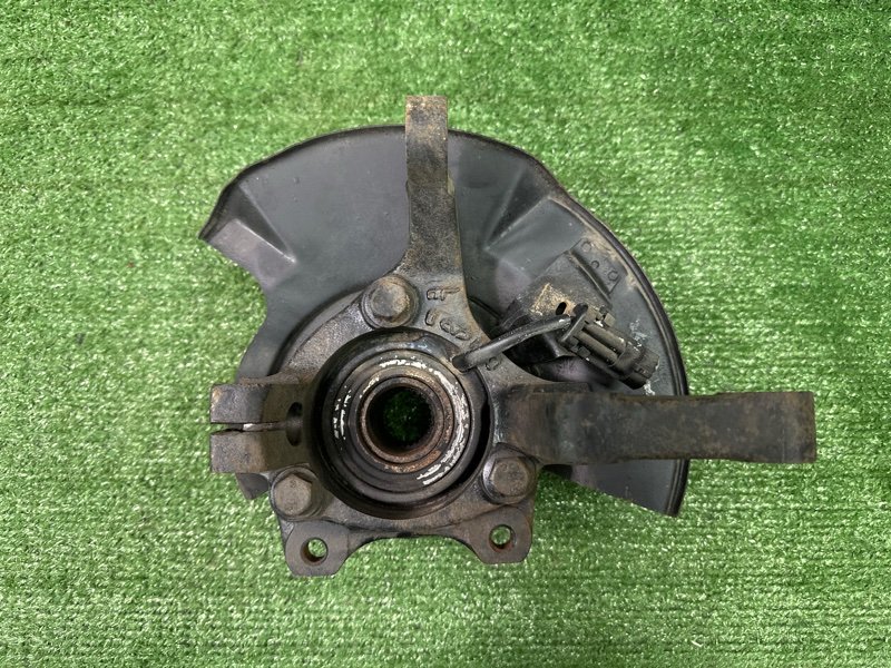 Кулак поворотный Vortex Estina