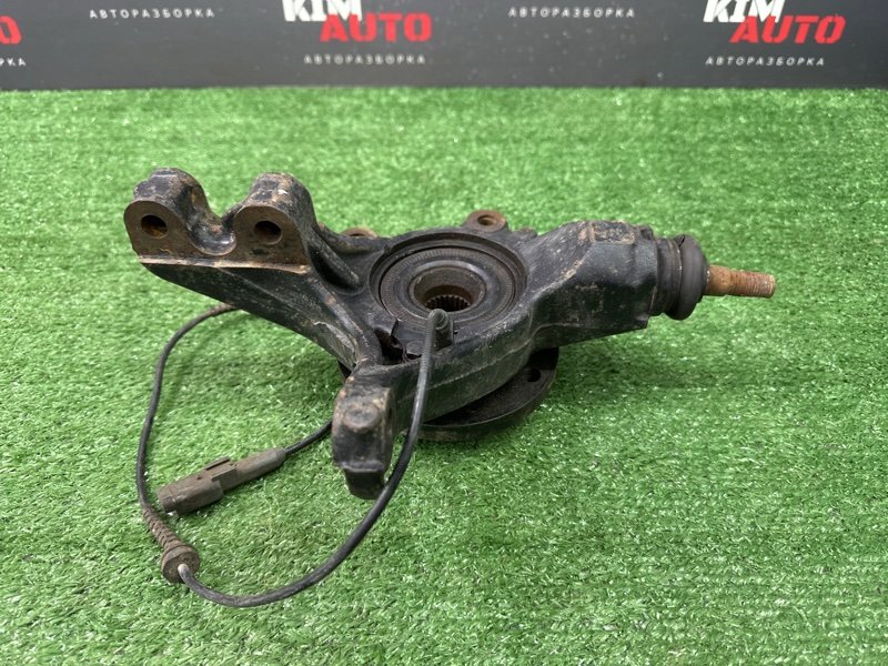 Кулак поворотный Citroen C 4