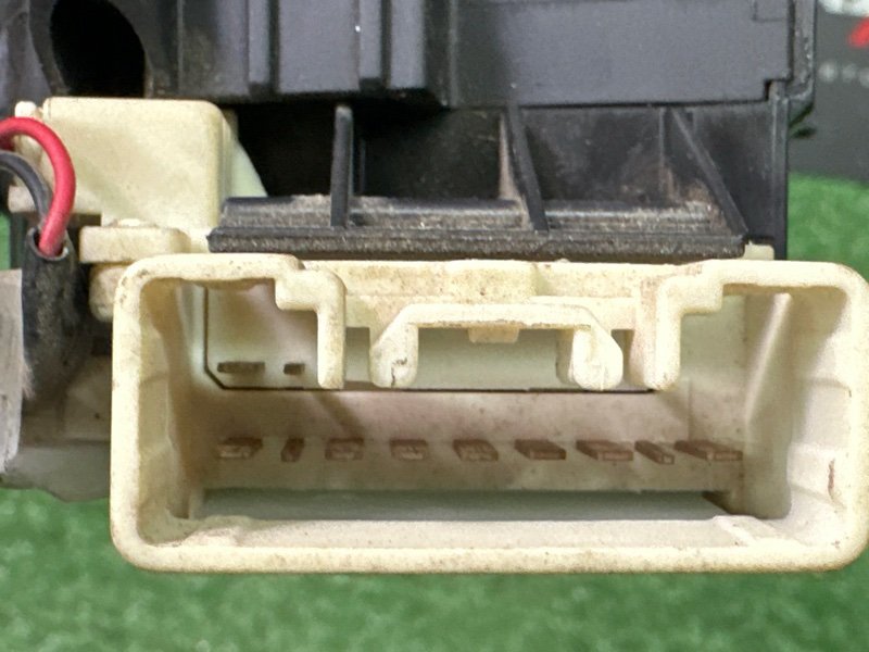 Подрулевой переключатель света Vortex Estina