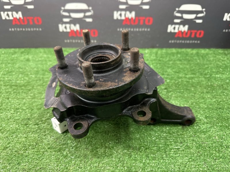 Кулак поворотный Nissan X-Trail