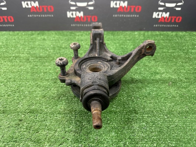 Кулак поворотный Peugeot 307