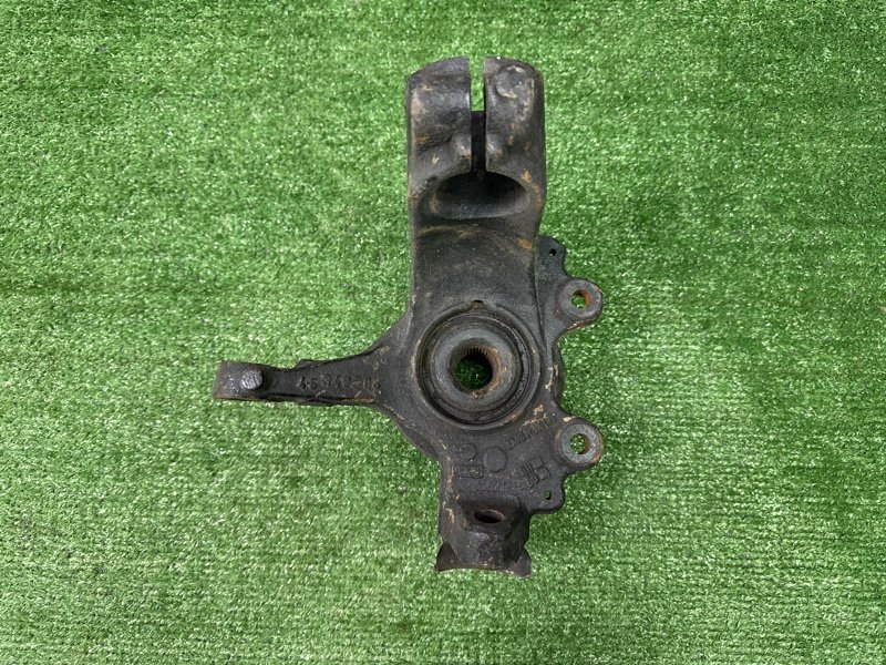 Кулак поворотный Ford Focus 2