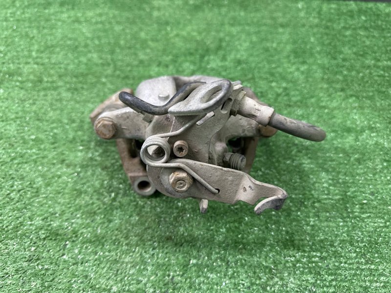 Суппорт тормозной Skoda Octavia A5